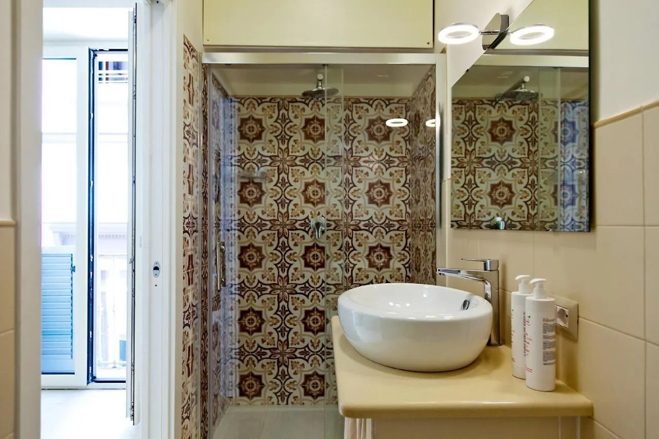 Guest house Opera Rooms In Via Toledo By Wonderful Italy Naples