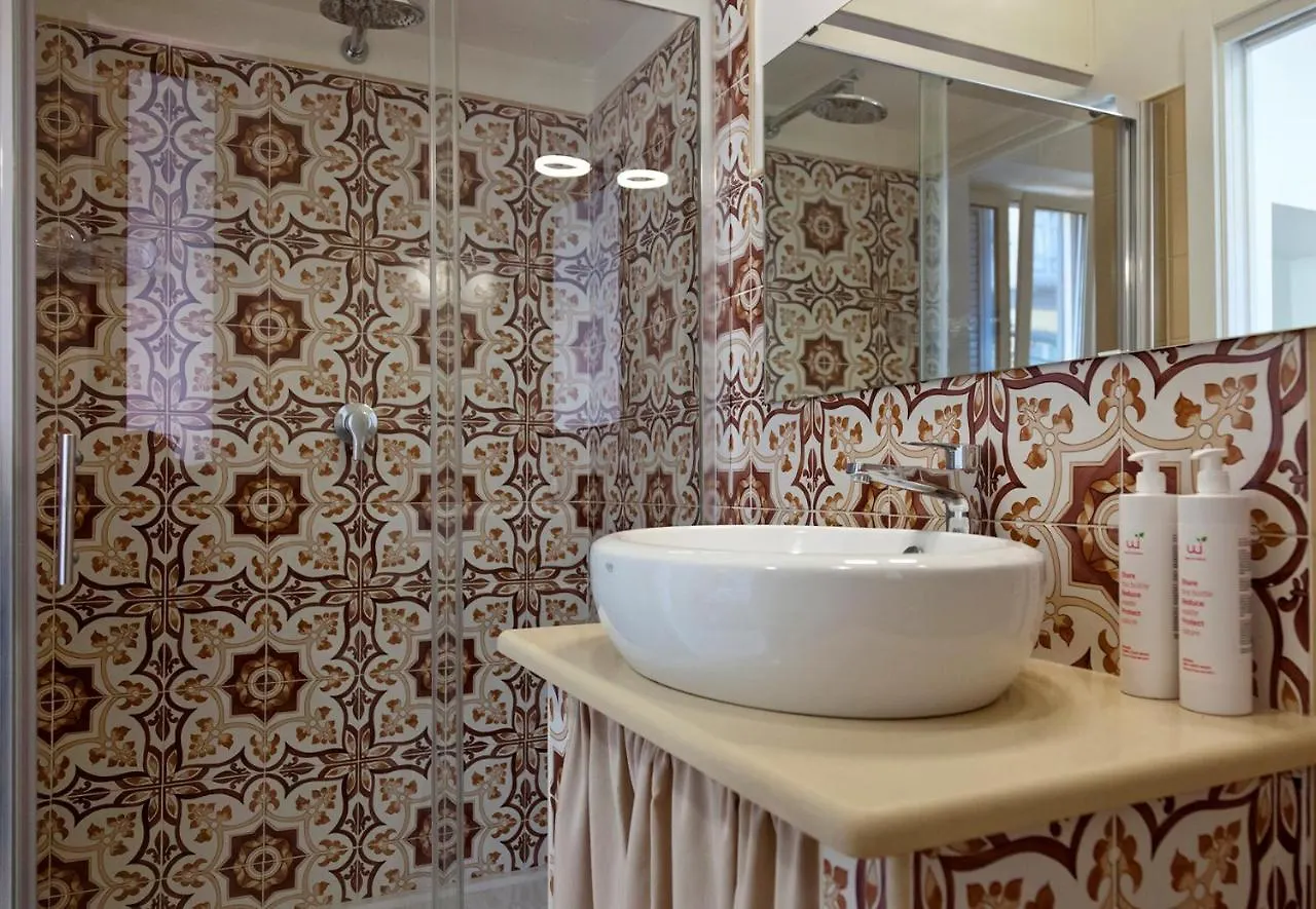 Opera Rooms In Via Toledo By Wonderful Italy Naples Guest house