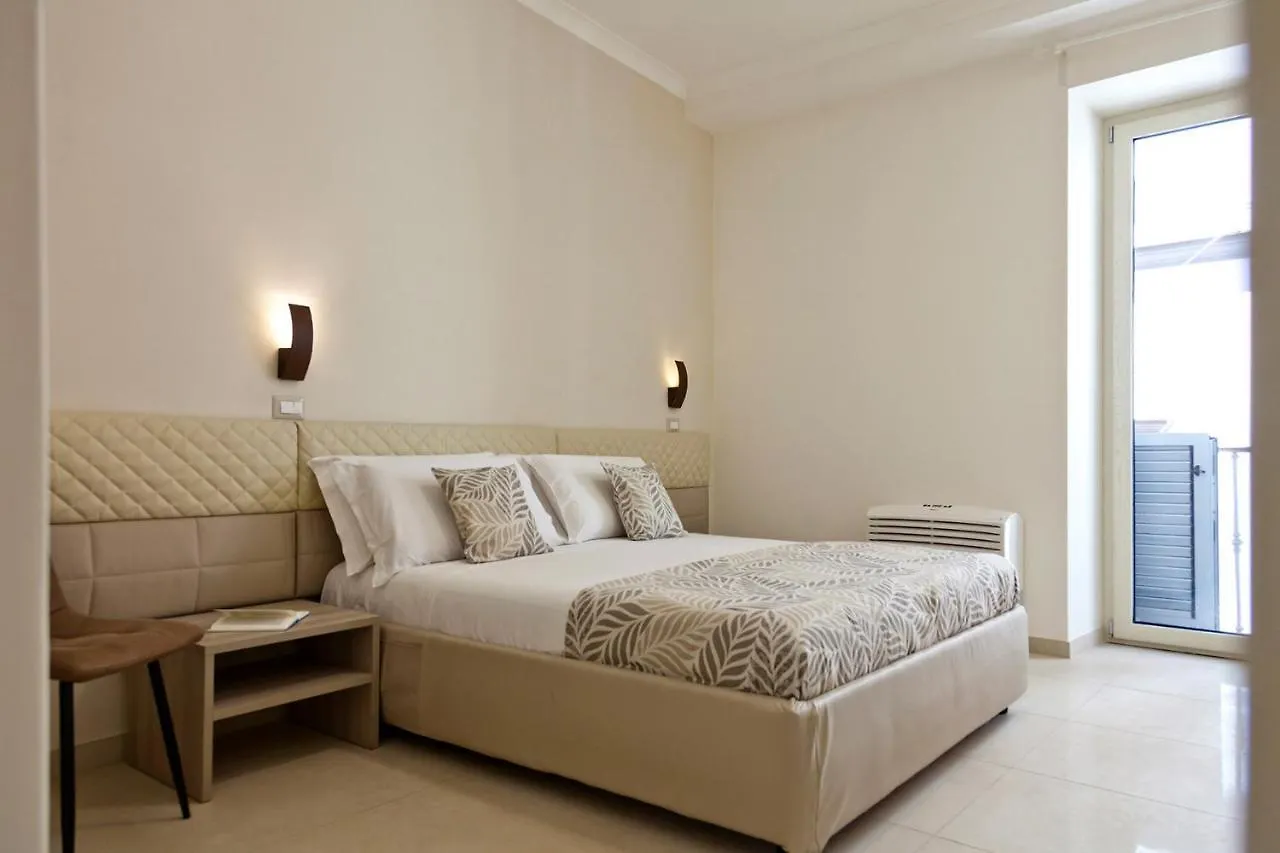 Opera Rooms In Via Toledo By Wonderful Italy Naples Guest house