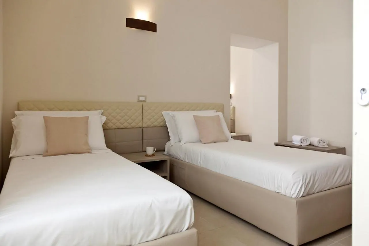 Opera Rooms In Via Toledo By Wonderful Italy Naples Guest house